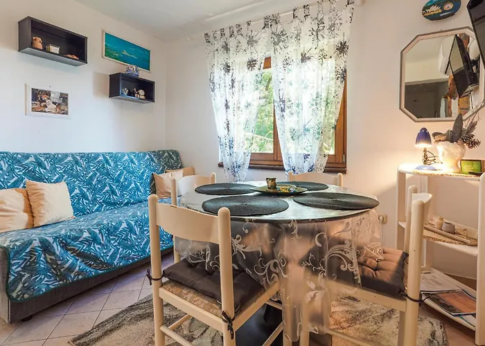 2 Bedroom Amazing In Semesterbostad