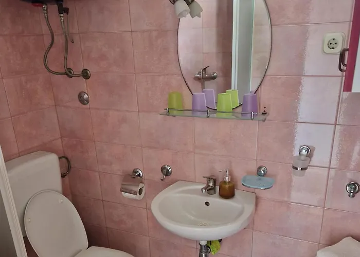 2 Bedroom Amazing In Feriehus Opatija